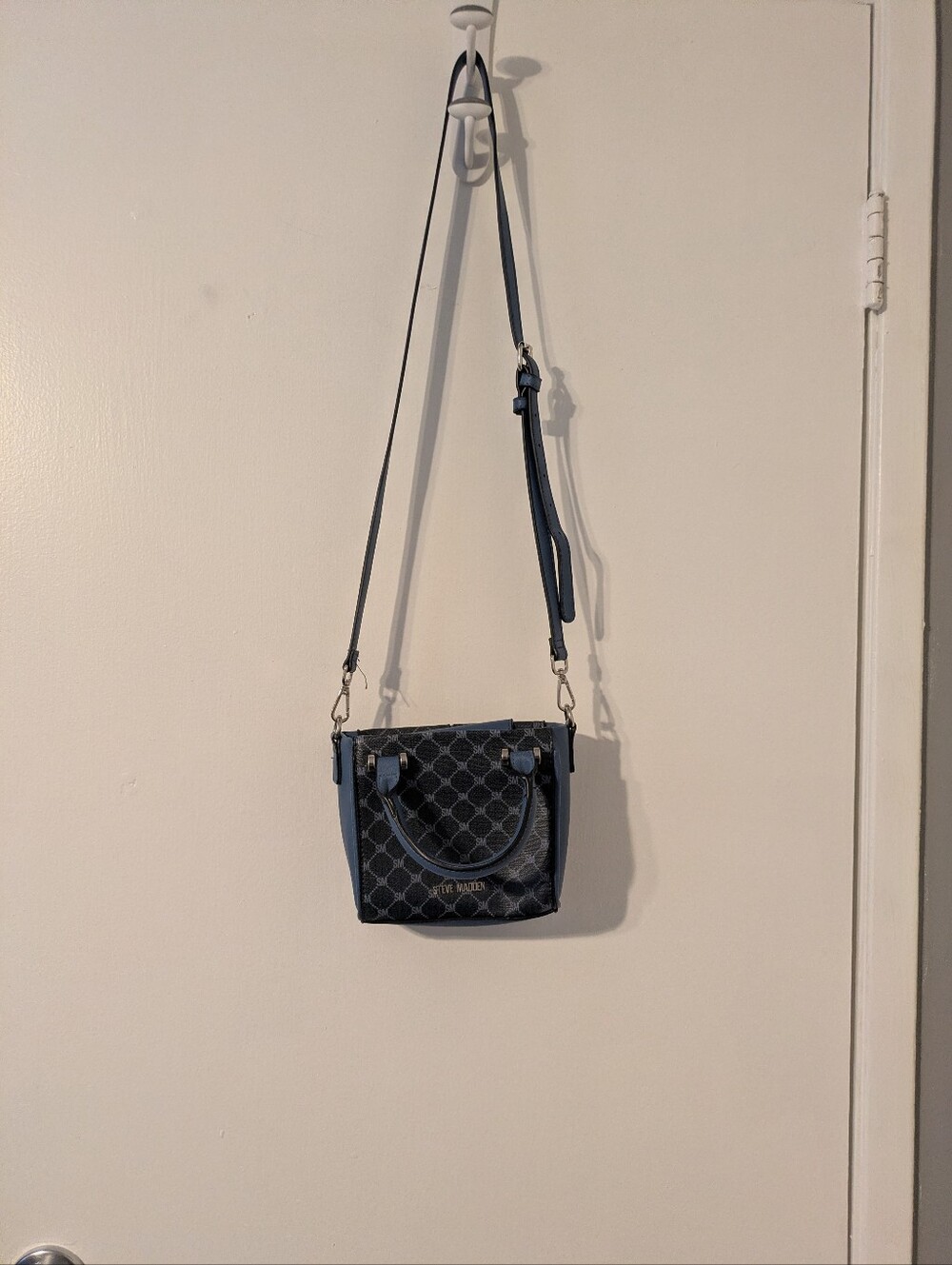 Steve Madden Navy and Black Logo Crossbody Bag
